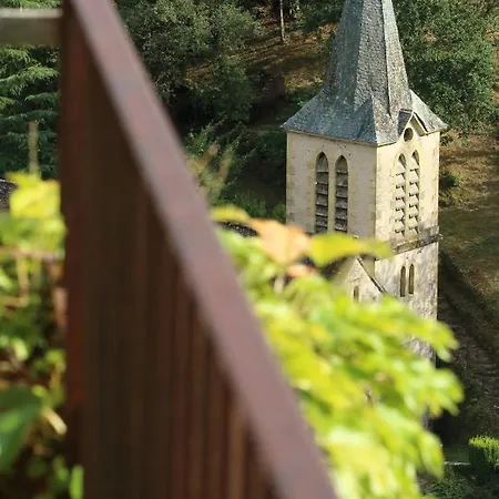 D'hotes Au Chateau De Belcastel (Aveyron)