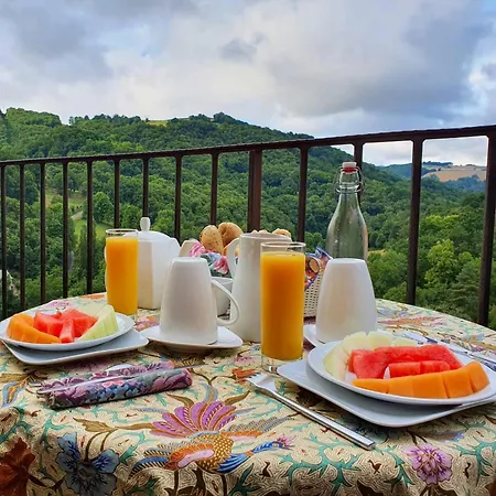 D'hotes Au Chateau De Frühstückspension